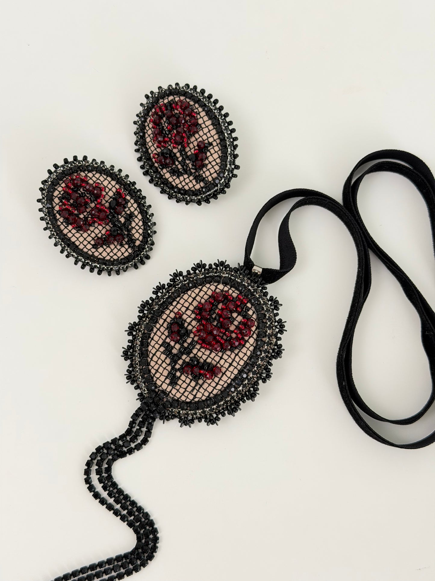 Ruza Choker